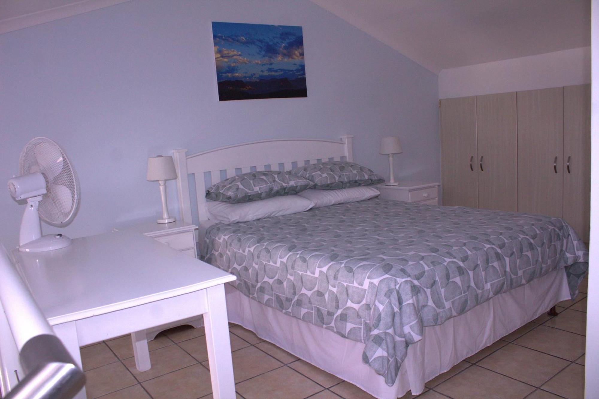 South Peninsula Apartment *